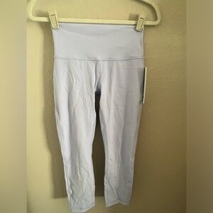 Lululemon Wunder Under HR Crop Yoga Pants (sz: 6)